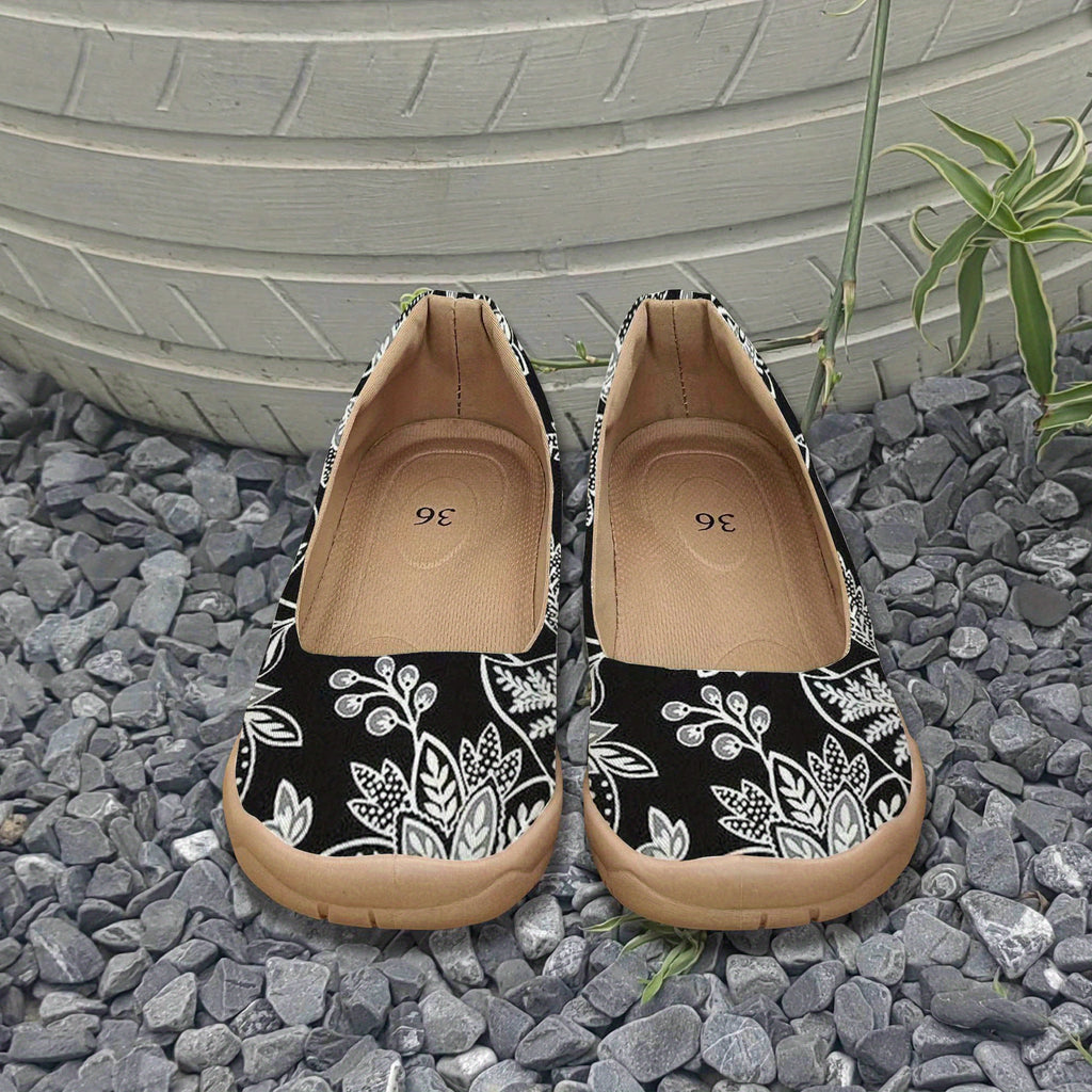 Women's Elegant 2D Flat Shoes with Black & White Floral Pattern - Breathable Fabric Upper, Lightweight TPR Sole, All-Season Comfort for Casual & Formal Wear, Versatile for Jeans to Dresses
